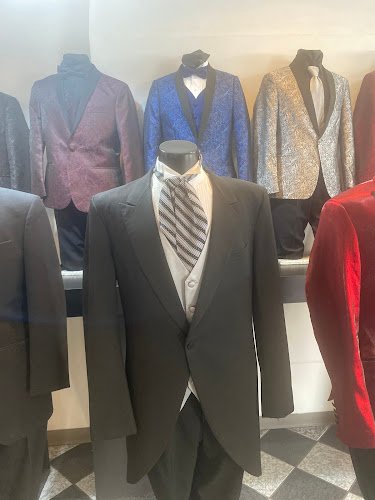 Casa Blanca, renta de trajes en Ciudad Juarez