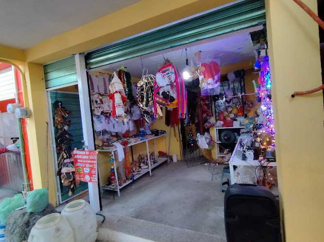 Disfraces Yanitz, renta de trajes en Acapulco
