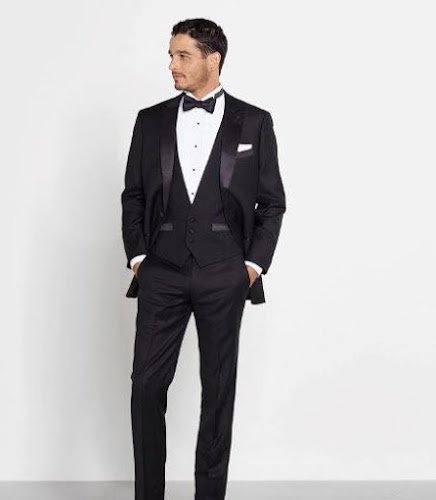 D'rosel Tuxedo Rental's, renta de trajes en Ciudad Juarez