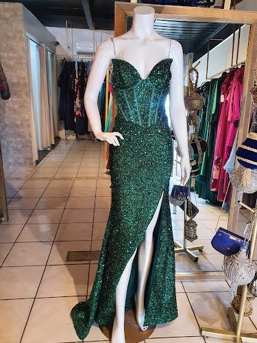 Estefana's Renta & Venta De Vestidos, renta de trajes en Ensenada