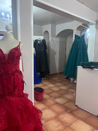 Lola Luxe, Renta De Vestidos, renta de trajes en Hermosillo