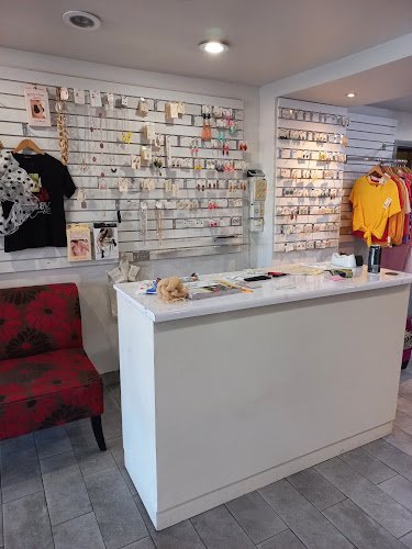 Lyas Renta De Vestidos, renta de trajes en Mexicali