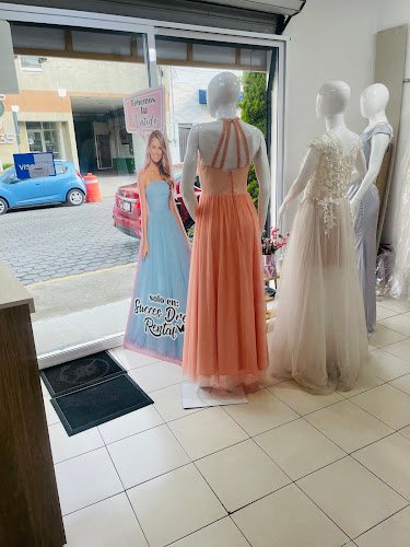 Switch Metepec Renta De Vestidos Y Trajes, renta de trajes en Metepec