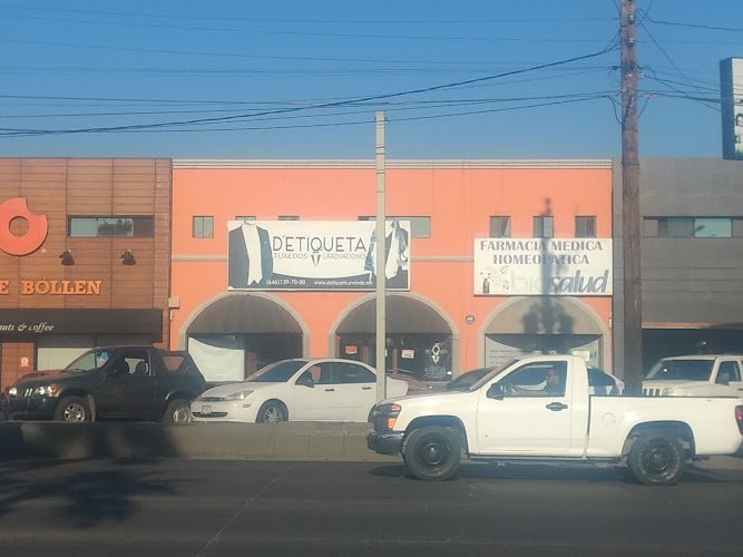Tuxedos D'etiqueta, renta de trajes en Ensenada