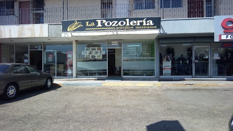 Tuxedos González Tapiceros, renta de trajes en Mexicali